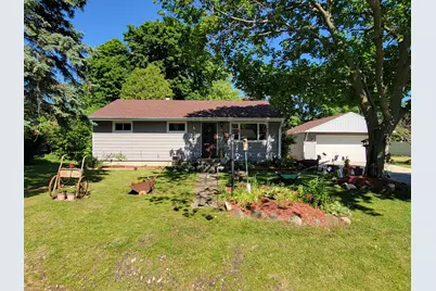 8982 S 79th St, Franklin, WI 53132 - Photo 29