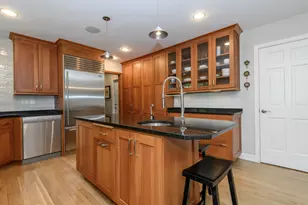 1405 Victoria Circle, Elm Grove, WI 53122 - Photo 9