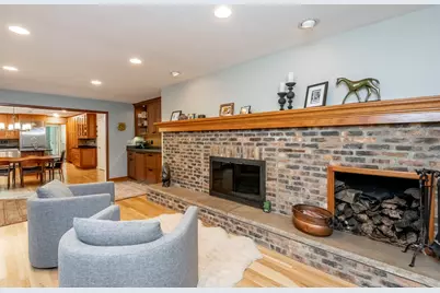 1405  Victoria Cir, Elm Grove, WI 53122 - Photo 43