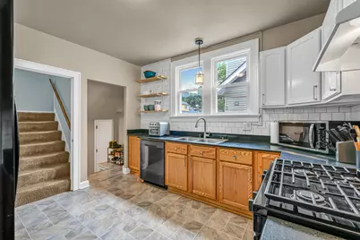 6422 W North Ave, Wauwatosa, WI 53213 - Photo 17