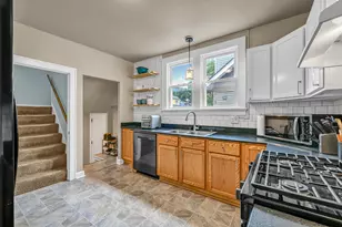 6422 W North Ave, Wauwatosa, WI 53213 - Photo 17