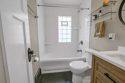 6422 W North Ave, Wauwatosa, WI 53213 - Photo 19