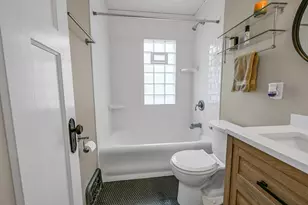 6422 W North Ave, Wauwatosa, WI 53213 - Photo 19