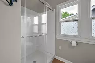 6422 W North Ave, Wauwatosa, WI 53213 - Photo 31