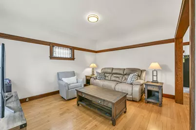 6422 W North Ave, Wauwatosa, WI 53213 - Photo 9