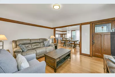 6422 W North Ave, Wauwatosa, WI 53213 - Photo 11