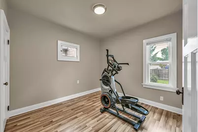 6422 W North Ave, Wauwatosa, WI 53213 - Photo 21