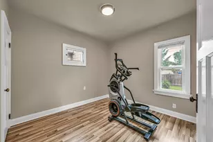 6422 W North Ave, Wauwatosa, WI 53213 - Photo 21