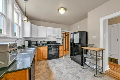 6422 W North Ave, Wauwatosa, WI 53213 - Photo 17