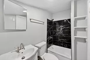 946 W Windlake Ave, Milwaukee, WI 53204 - Photo 7