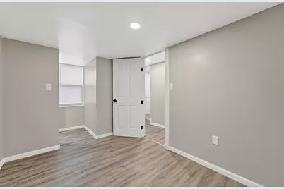 946 W Windlake Ave, Milwaukee, WI 53204 - Photo 25