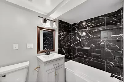 946 W Windlake Ave, Milwaukee, WI 53204 - Photo 21