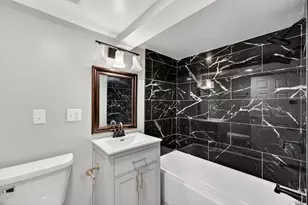 946 W Windlake Ave, Milwaukee, WI 53204 - Photo 21