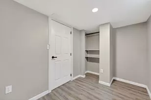 946 W Windlake Ave, Milwaukee, WI 53204 - Photo 23