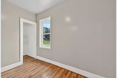 946 W Windlake Ave, Milwaukee, WI 53204 - Photo 15