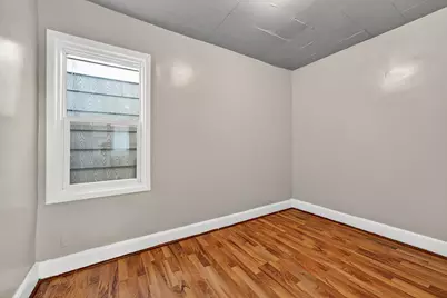946 W Windlake Ave, Milwaukee, WI 53204 - Photo 17