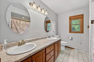 919 Squire Ln, West Bend, WI 53090 - Photo 15