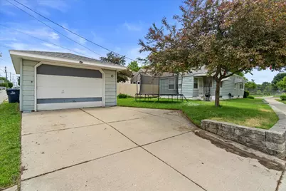 1818 E Fernwood Ave, Milwaukee, WI 53207 - Photo 9