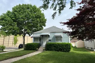 1818 E Fernwood Ave, Milwaukee, WI 53207 - Photo 15
