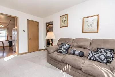 1818 E Fernwood Ave, Milwaukee, WI 53207 - Photo 7