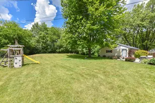 W200N9459 Woodside Ln, Menomonee Falls, WI 53051 - Photo 27