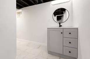 525 N 45th St, Milwaukee, WI 53208 - Photo 19