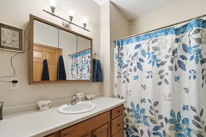 3297 E Ramsey Ave, Cudahy, WI 53110 - Photo 17