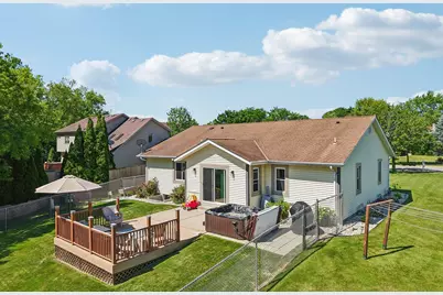 7710 S Chapel Hill Dr, Franklin, WI 53132 - Photo 41