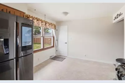 5120  62nd St, Kenosha, WI 53142 - Photo 9