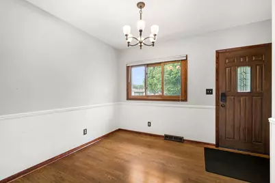 627  Blake Ave, South Milwaukee, WI 53172 - Photo 7