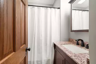 627 Blake Ave, South Milwaukee, WI 53172 - Photo 9