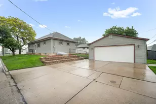 627 Blake Ave, South Milwaukee, WI 53172 - Photo 21
