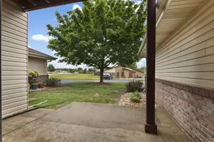 6915 Dale Dr, Racine, WI 53402 - Photo 17