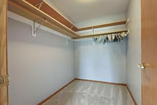 6915 Dale Dr, Racine, WI 53402 - Photo 13