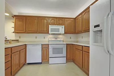6915  Dale Dr #29, Racine, WI 53402 - Photo 3