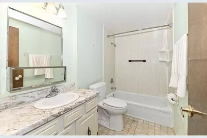 6216 W College Ave, Greendale, WI 53129 - Photo 29