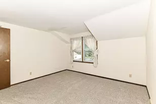 6216 W College Ave, Greendale, WI 53129 - Photo 25