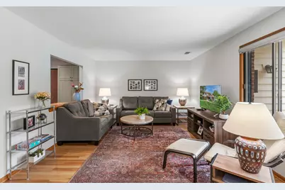 3733 W Loomis Rd, Greenfield, WI 53221 - Photo 5