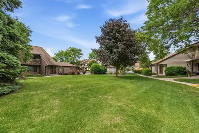 3733 W Loomis Rd, Greenfield, WI 53221 - Photo 27