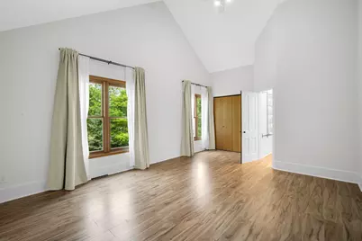 1040  Summer St, West Bend, WI 53090 - Photo 21