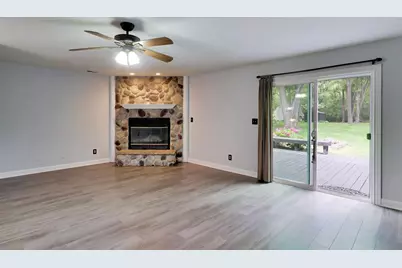 9770  276th Ave, Salem Lakes, WI 53179 - Photo 17