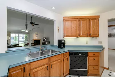 176  Westfield Way #D, Pewaukee, WI 53072 - Photo 13