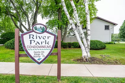 864  Kings Ct, Fond du Lac, WI 54935 - Photo 3