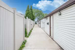 864 Kings Ct, Fond du Lac, WI 54935 - Photo 25