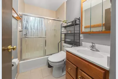 864  Kings Ct, Fond du Lac, WI 54935 - Photo 17
