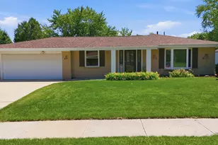 605 E Laverne Dr, Oak Creek, WI 53154 - Photo 1