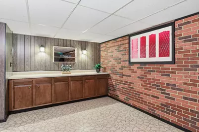605 E Laverne Dr, Oak Creek, WI 53154 - Photo 29