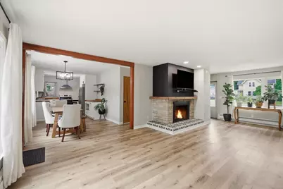 187 W Oak Grove St, Juneau, WI 53039 - Photo 3