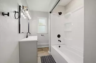 187 W Oak Grove St, Juneau, WI 53039 - Photo 13