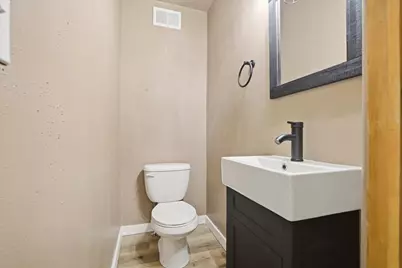 187 W Oak Grove St, Juneau, WI 53039 - Photo 19